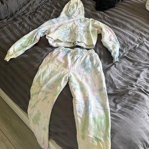 TYE-Dye hollister sweatshirt and sweatpants set